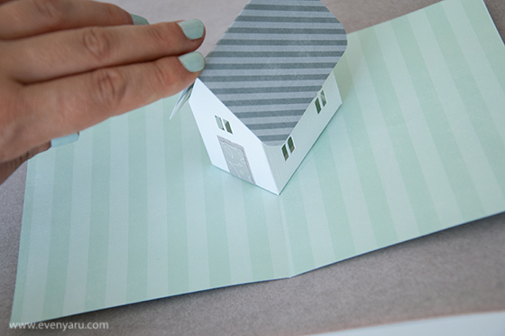 House Pop Up Card // tutorial // evenyaru.com 