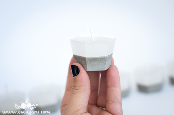 DIY concrete and wax candles // www.evenyaru.com