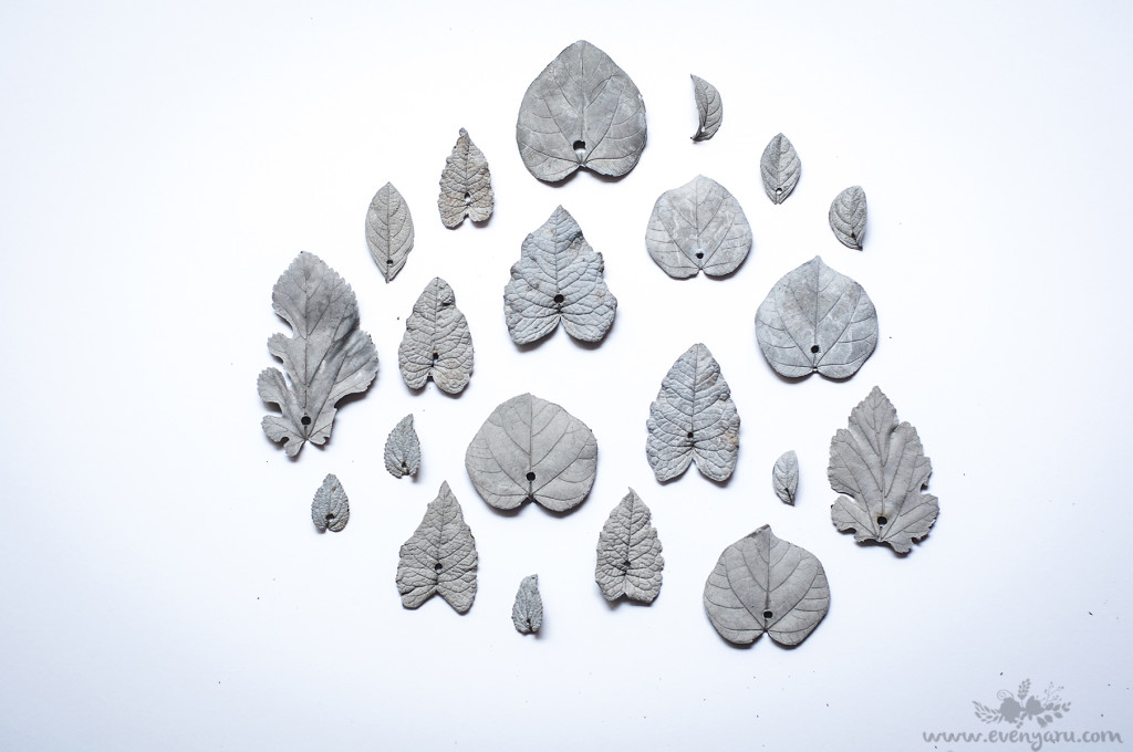 DIY Cement Leaves gift tag // evenyaru.com