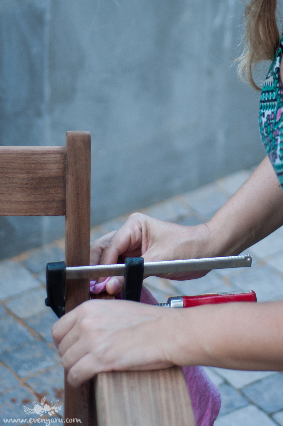  renewing rocking chair DIY // www.evenyaru.com