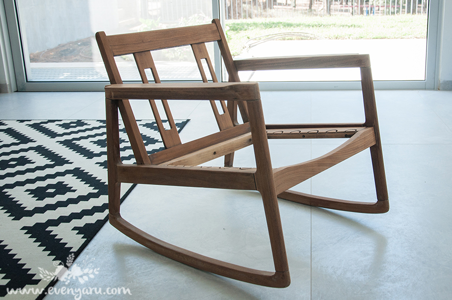  renewing rocking chair DIY // www.evenyaru.com