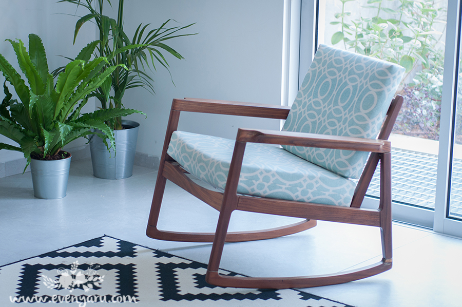  renewing rocking chair DIY // www.evenyaru.com